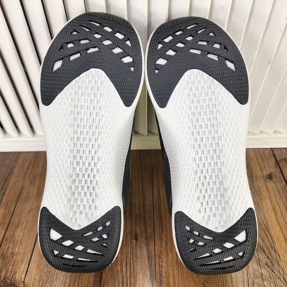 Dansko Sky Mesh Walking Shoes Womens Sz 7 Black White Athletic Comfort Sneakers